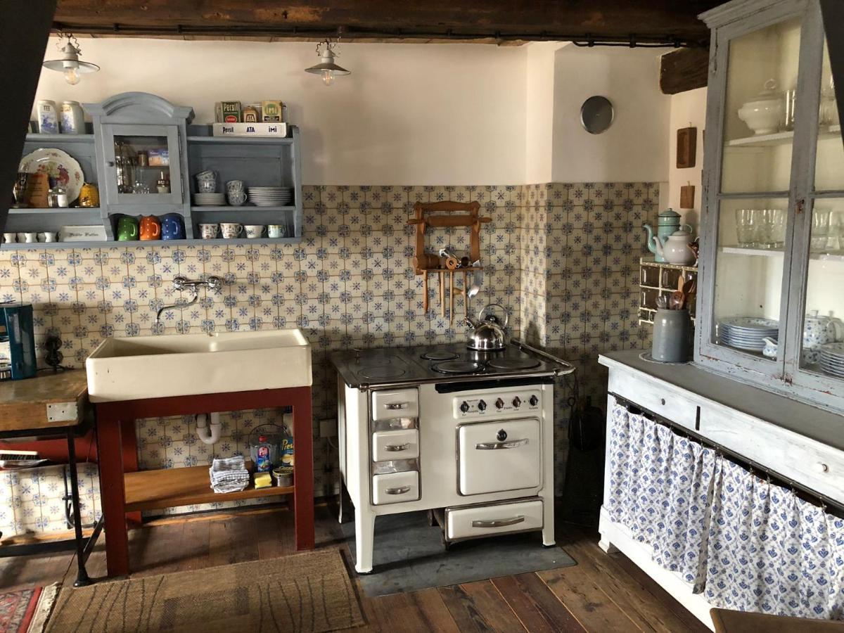 Historisches Fachwerkhaus "Hoher Hirschen" - Stilvolles Studio Und Museales Apartment Mit Romantischem Hof Und Garten 博德曼路德维希港 外观 照片